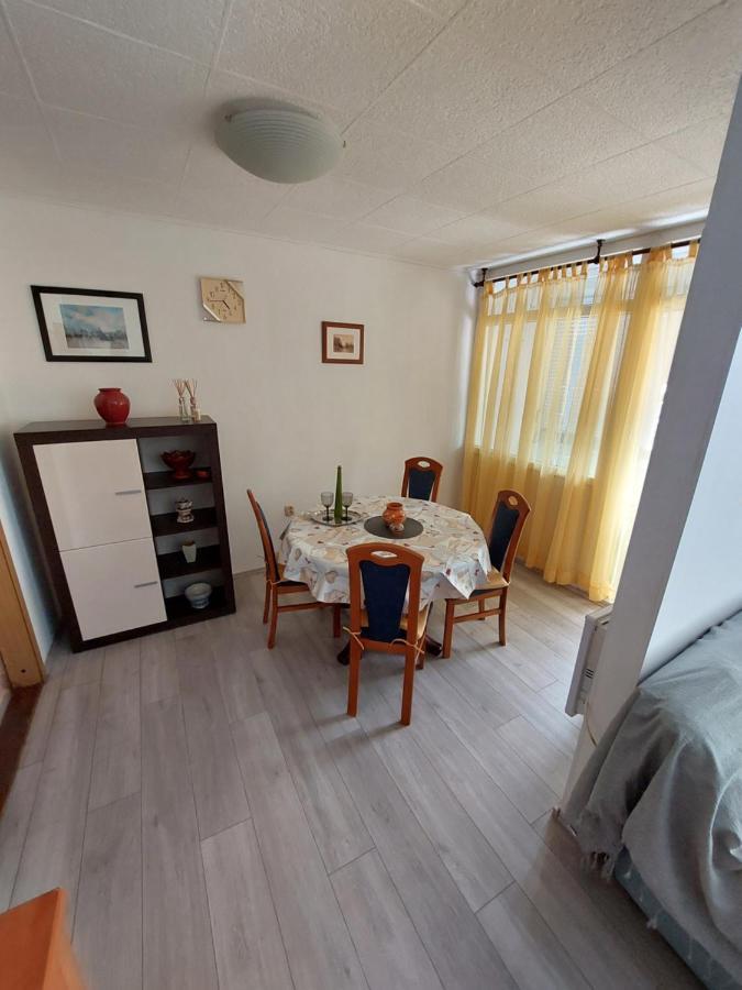 Apartment Ivanely Zara Esterno foto